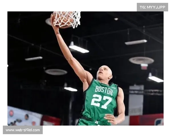 沃尔什谈首发机会：防守积极性赢得教练信任